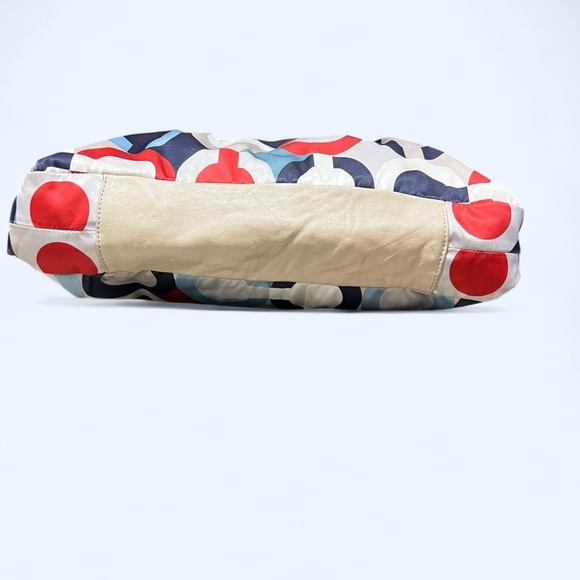 Coach - Picture 3 of 10